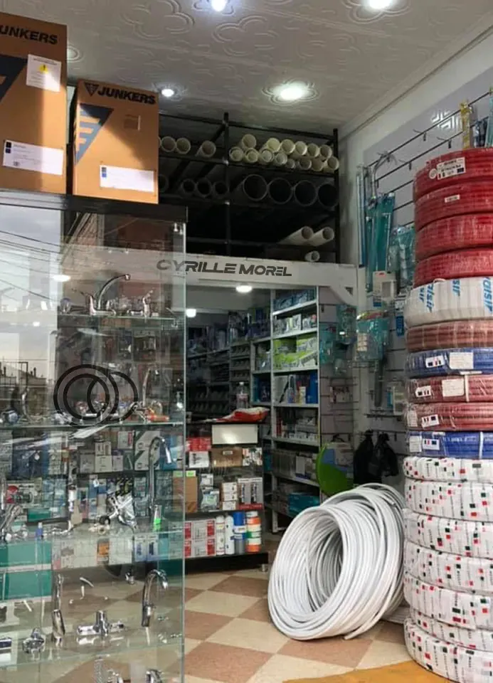Boutique de Cyrille Morel, plombier artisan au 22 Rue de Paris au Port-Marly (78)